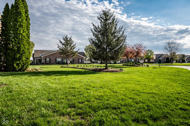 2614 Oneida Lane, Indianapolis, IN 46217