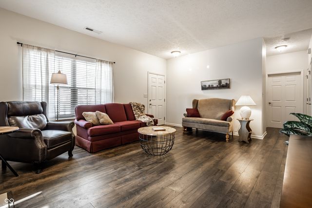 2614 Oneida Lane, Indianapolis, IN 46217