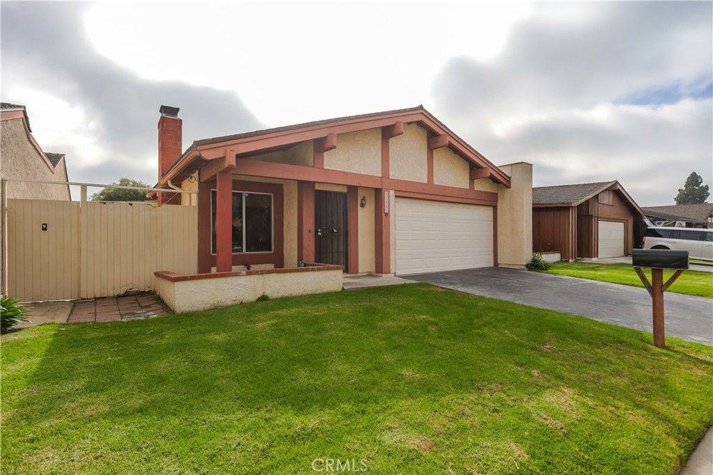 Image 3 of property listing at 6348 Swallow, Ventura, CA 93003