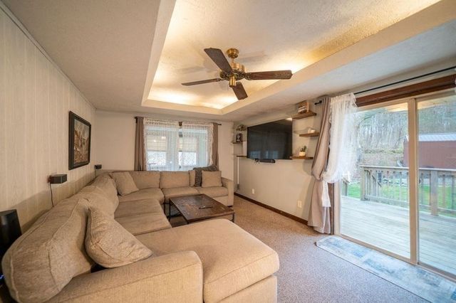 49 Fitzgerald Rd, Charlton, MA 01507