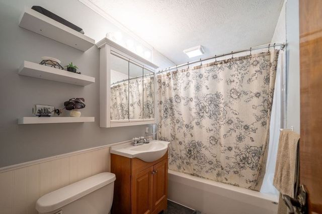 49 Fitzgerald Rd, Charlton, MA 01507