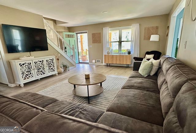 2015 Commonwealth, Cumming, GA 30041