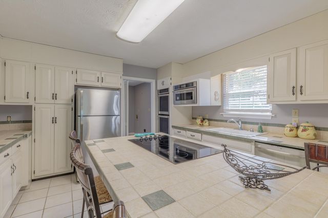 197 Lynn Trail, Lafayette, GA 30728