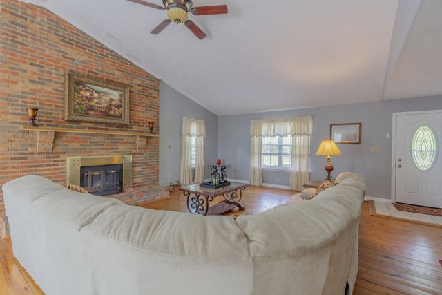 197 Lynn Trail, Lafayette, GA 30728