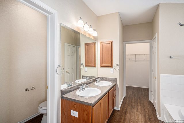 8902 Olmstead, Converse, TX 78109