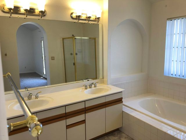 16226 S 37TH Way, Phoenix, AZ 85048