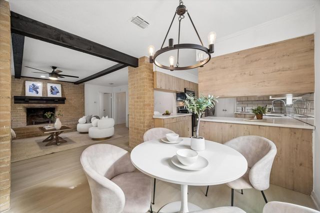 7802 Gulfton Street, Houston, TX 77036