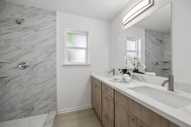 7802 Gulfton Street, Houston, TX 77036