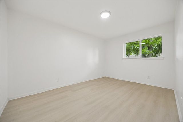 7802 Gulfton Street, Houston, TX 77036