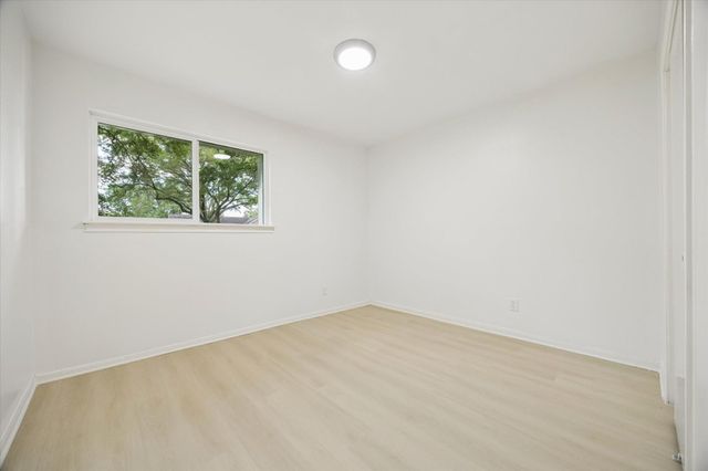 7802 Gulfton Street, Houston, TX 77036