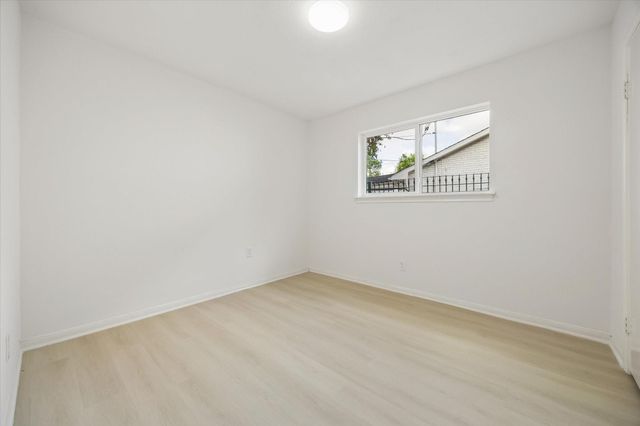 7802 Gulfton Street, Houston, TX 77036