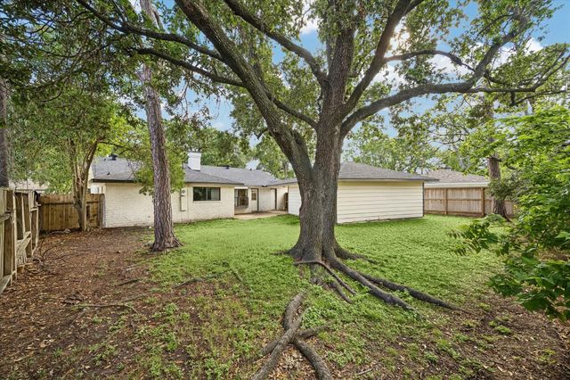 7802 Gulfton Street, Houston, TX 77036