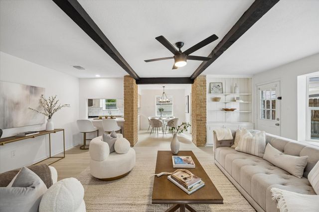 7802 Gulfton Street, Houston, TX 77036