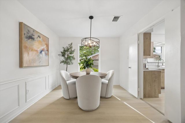 7802 Gulfton Street, Houston, TX 77036