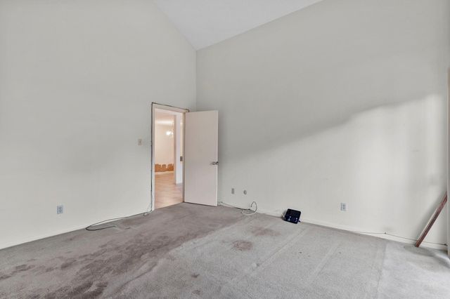 8239 Twin Tree Lane, Houston, TX 77071