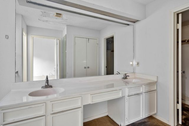 8239 Twin Tree Lane, Houston, TX 77071