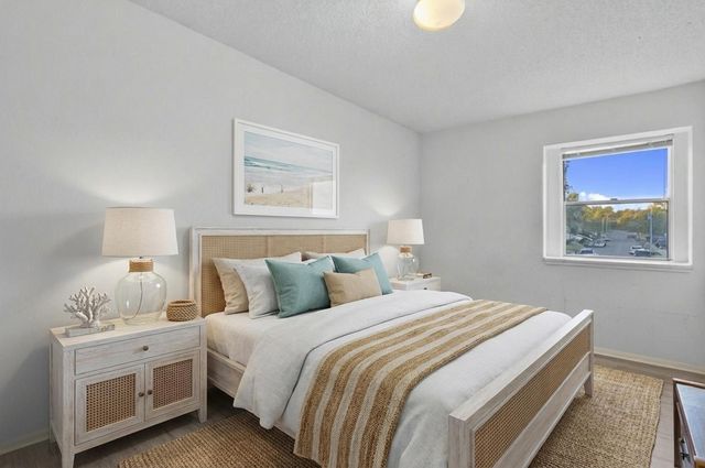 8239 Twin Tree Lane, Houston, TX 77071