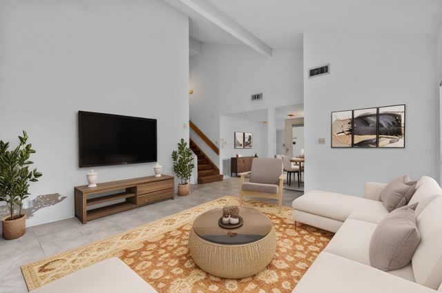 8239 Twin Tree Lane, Houston, TX 77071