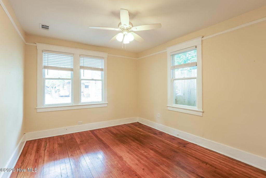 Image 16 of property listing at 1231 E 42nd Street, Savannah, GA 31404