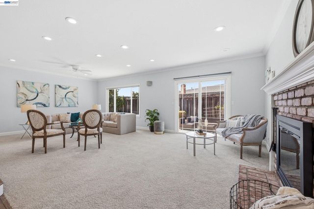 3325 Hudson Pl, Fremont, CA 94536