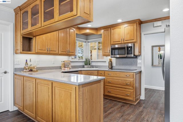 3325 Hudson Pl, Fremont, CA 94536