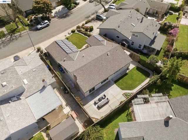 3325 Hudson Pl, Fremont, CA 94536