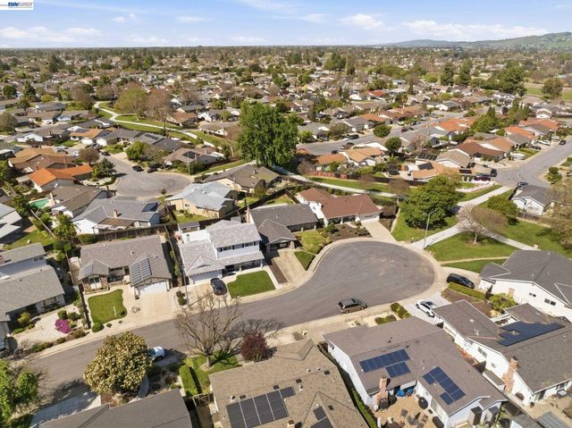 3325 Hudson Pl, Fremont, CA 94536