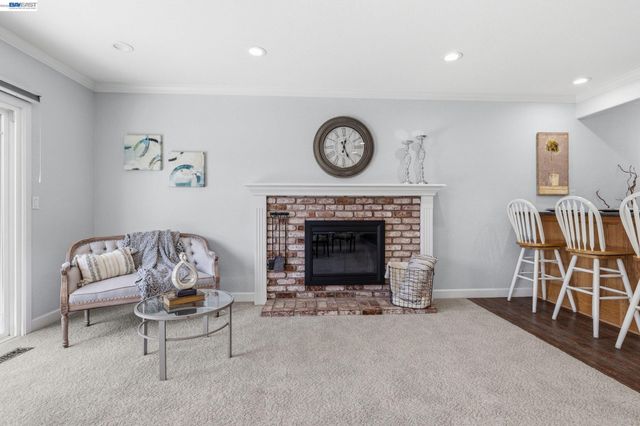 3325 Hudson Pl, Fremont, CA 94536