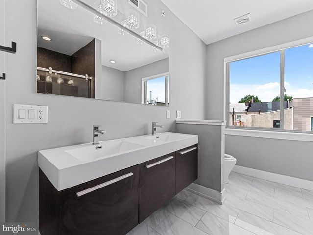 1433 N ORKNEY ST, Philadelphia, PA 19122