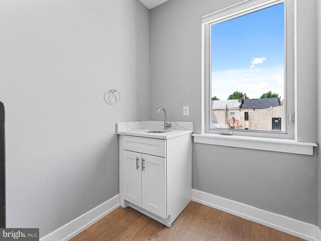 1433 N ORKNEY ST, Philadelphia, PA 19122