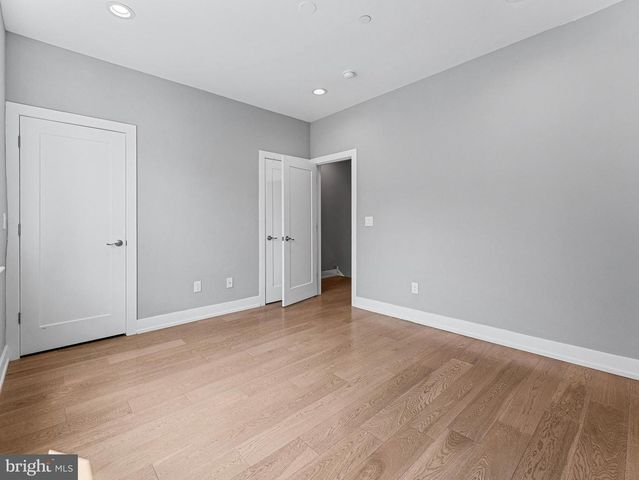 1433 N ORKNEY ST, Philadelphia, PA 19122