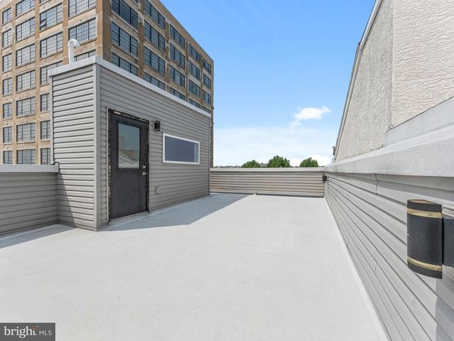 1433 N ORKNEY ST, Philadelphia, PA 19122