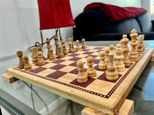 1013 E La Palma, Inglewood, CA 90301