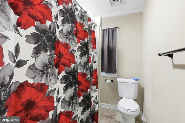 1815 HOLLY ST, Harrisburg, PA 17104