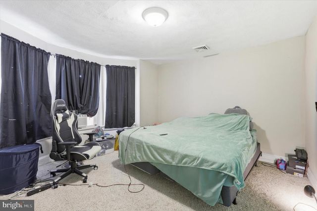 1815 HOLLY ST, Harrisburg, PA 17104