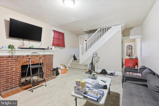 1815 HOLLY ST, Harrisburg, PA 17104