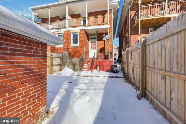 1815 HOLLY ST, Harrisburg, PA 17104