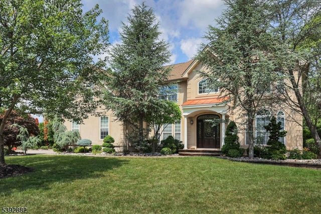 23 Valley Wood Dr, Franklin Twp., NJ 08873