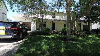 2325 Lakeside Drive, Lakemore, OH 44250