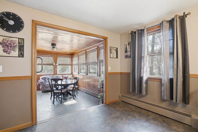 18 Cottonwood Drive, Hudson, NH 03051