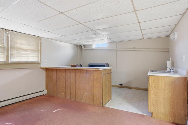 18 Cottonwood Drive, Hudson, NH 03051