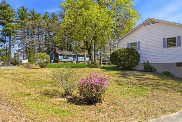 18 Cottonwood Drive, Hudson, NH 03051