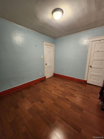 2739 Belmont Street, Hamtramck, MI 48212