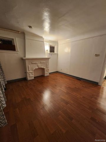 2739 Belmont Street, Hamtramck, MI 48212