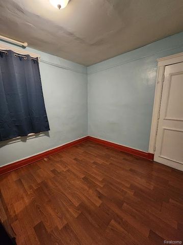 2739 Belmont Street, Hamtramck, MI 48212