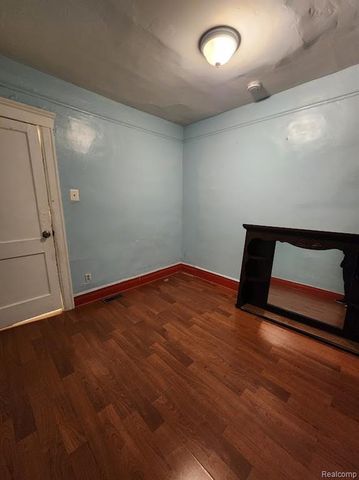 2739 Belmont Street, Hamtramck, MI 48212