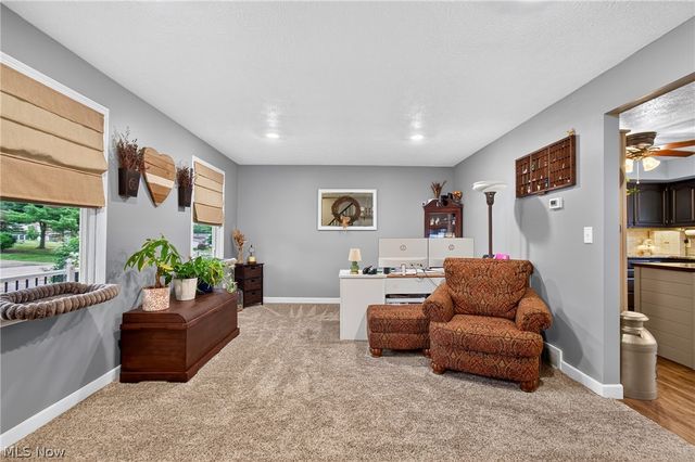 5668 Perry Hills Drive SW, Canton, OH 44706