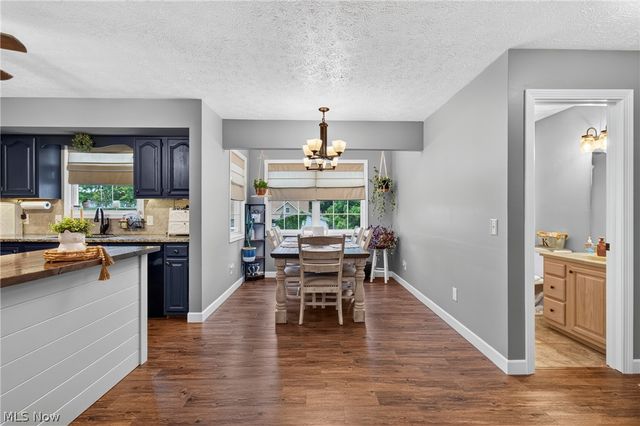 5668 Perry Hills Drive SW, Canton, OH 44706