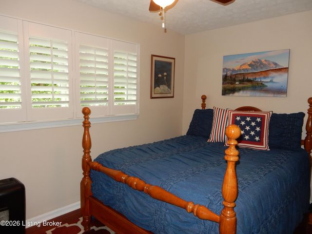 474 Cedar Grove Rd, Shepherdsville, KY 40165