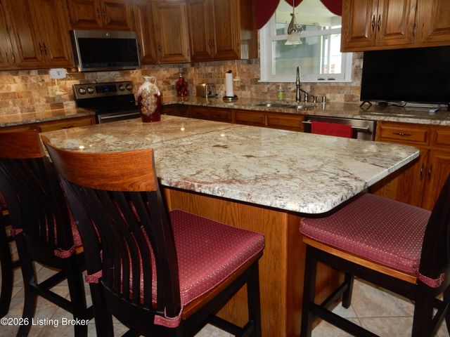474 Cedar Grove Rd, Shepherdsville, KY 40165